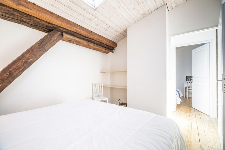 Room 5 of 22