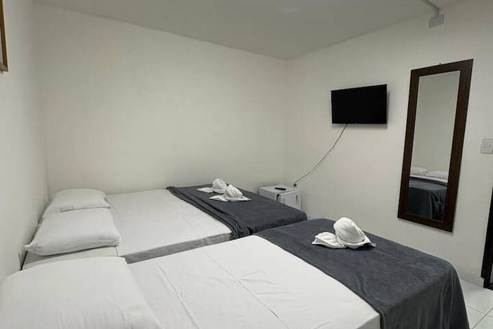 Room 13 of 21