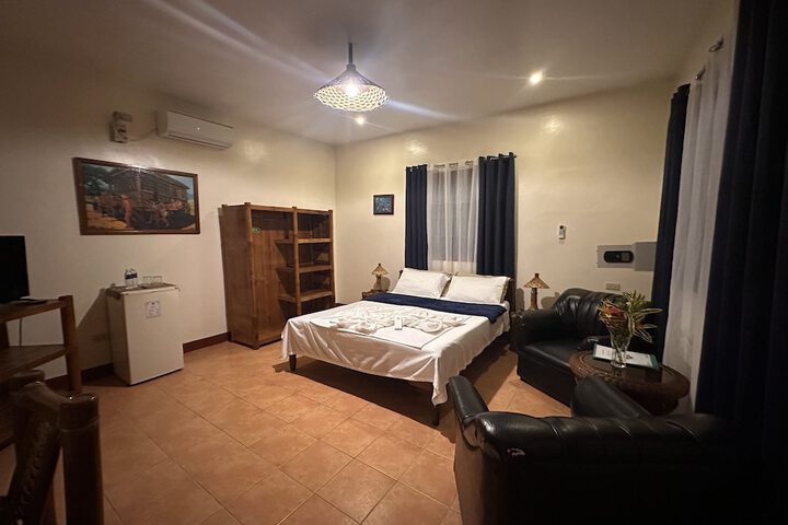 Room 15 of 122