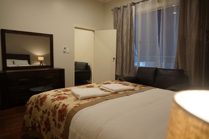 Room 2 of 20