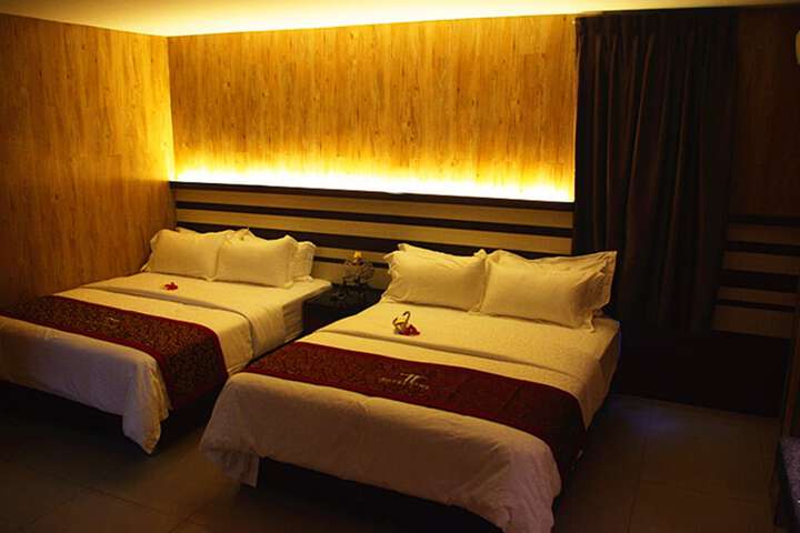 Room 7 of 44