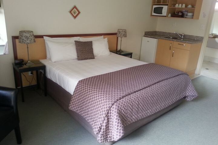Room 7 of 37