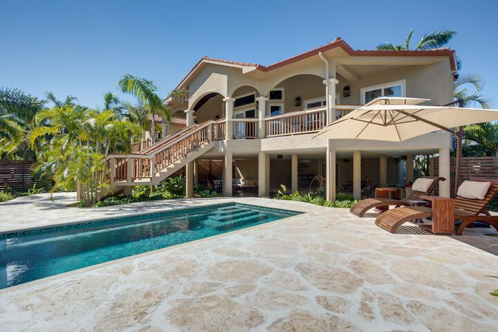 Pool 108 of 179