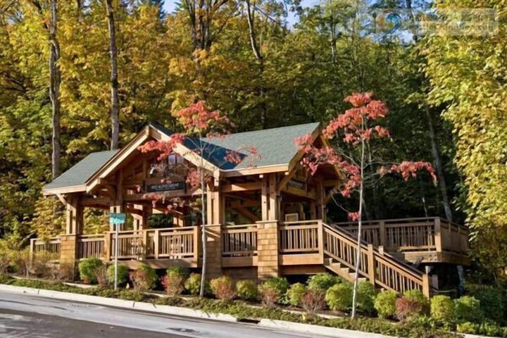 Hotel Exterior 42 of 47