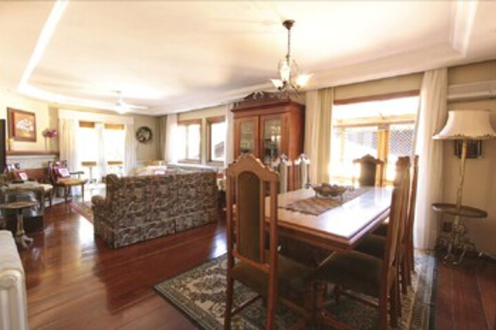 Room 8 of 22