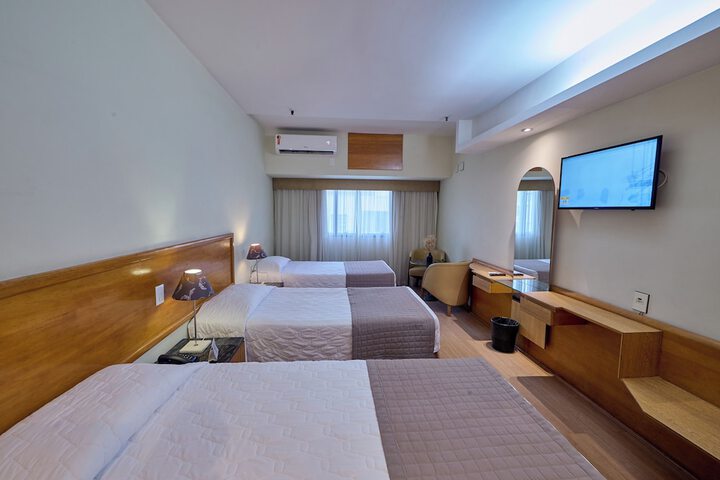 Room 29 of 145