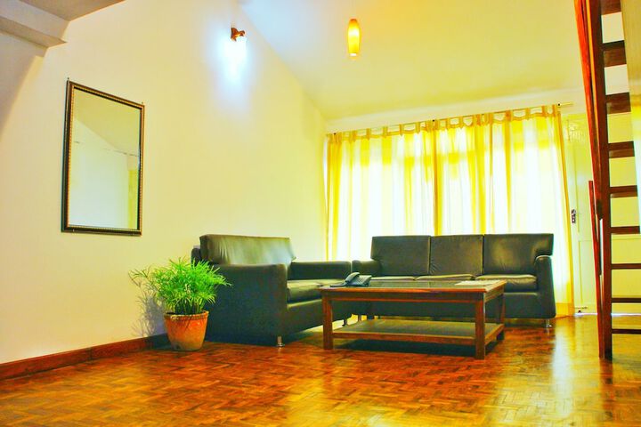 Room 6 of 32