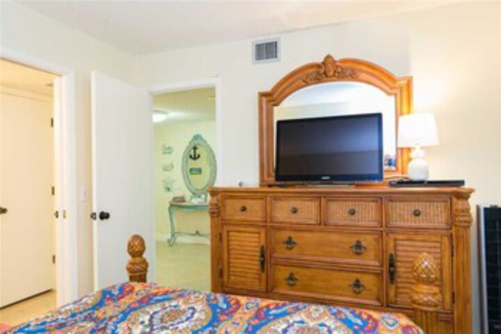 Room 44 of 49