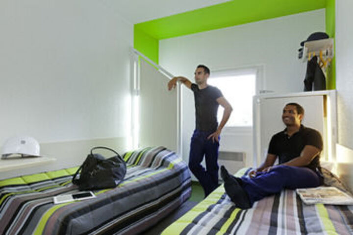 Room 2 of 11