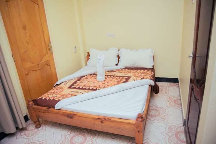 Room 2 of 14