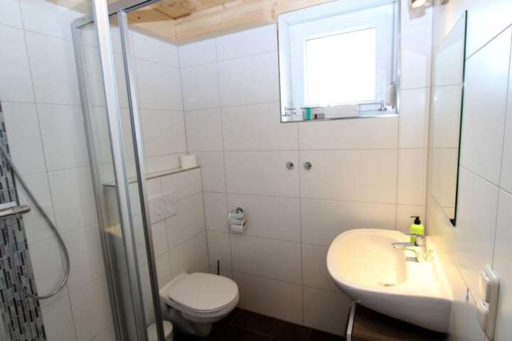 Room 14 of 36