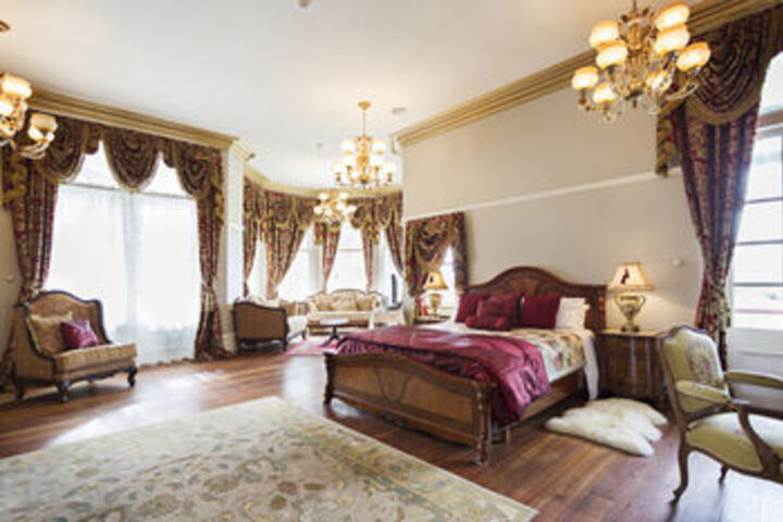 Room 21 of 73