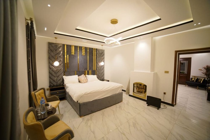 Room 26 of 54