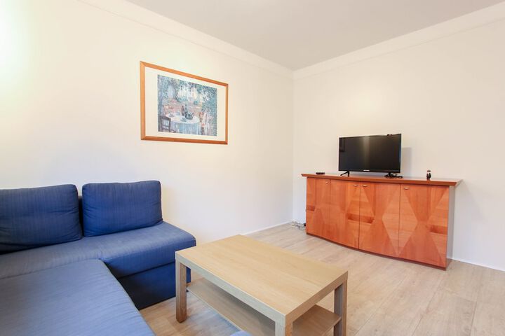 Room 18 of 29