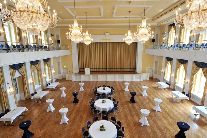 Banquet hall