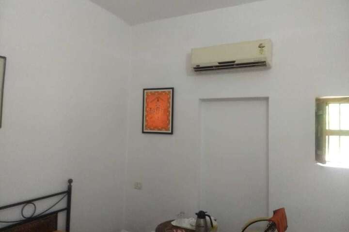 Room 12 of 51