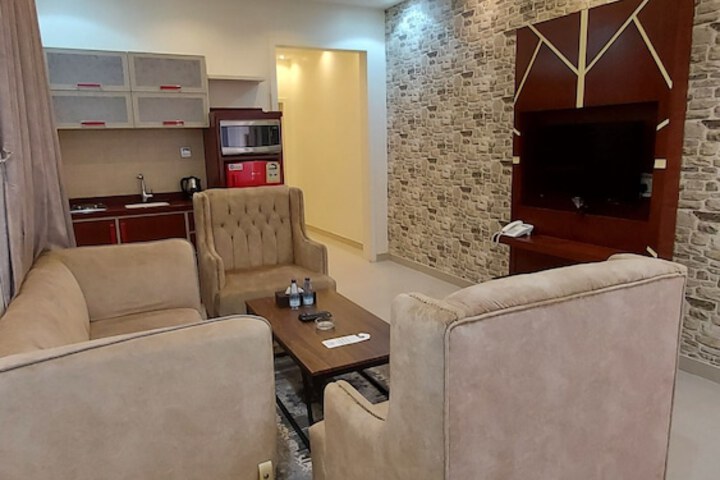 Room 20 of 34