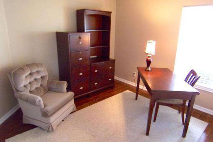 Photo 3