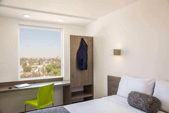 Room 6 of 34