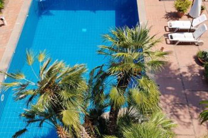 Pool 29 of 42