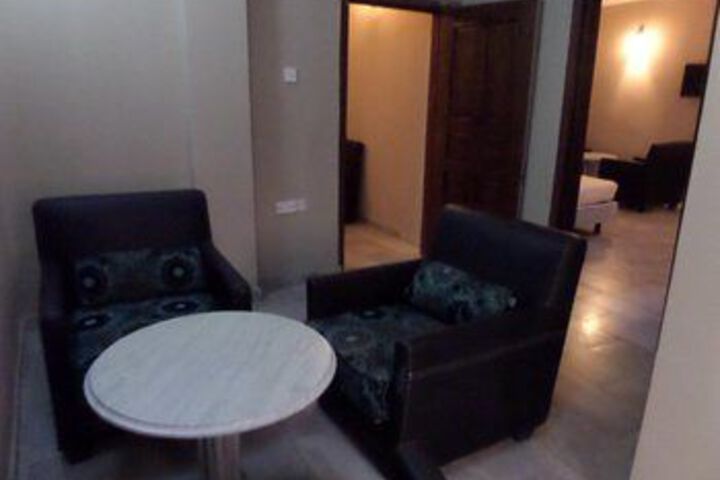 Room 29 of 33