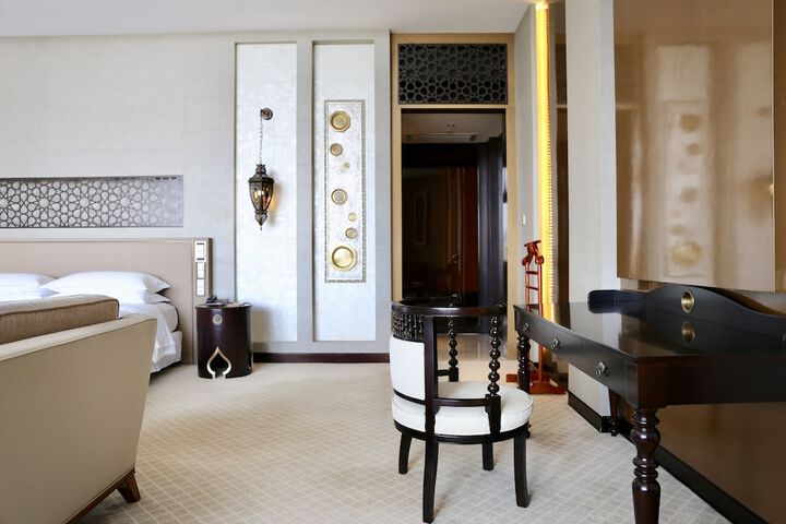 Room 19 of 68
