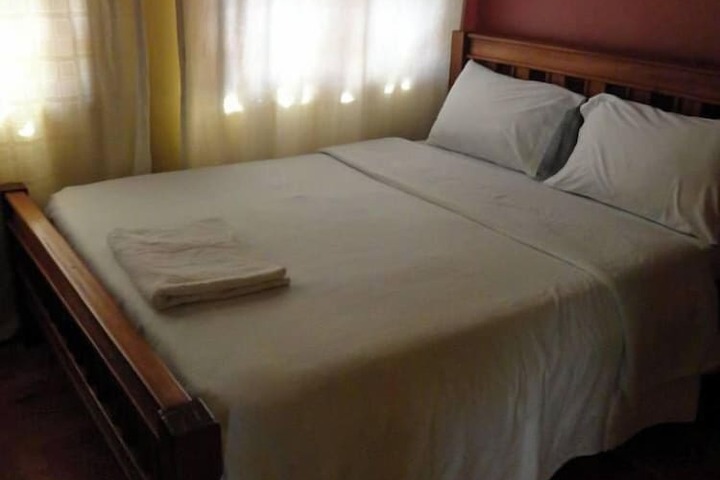 Room 4 of 44