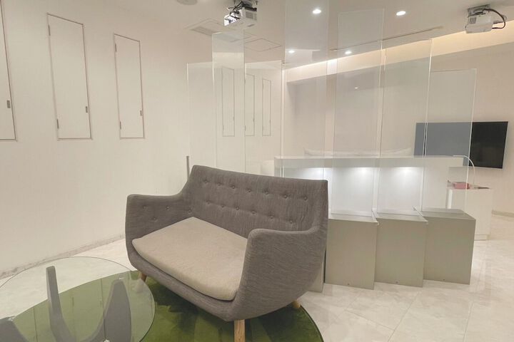 Room 30 of 72