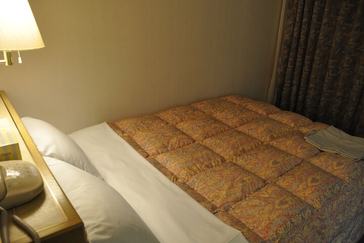 Room 16 of 49