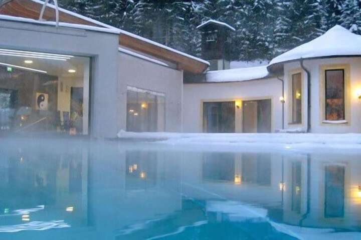 Pool 31 of 79