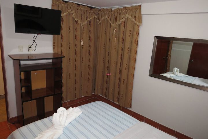 Room 7 of 10