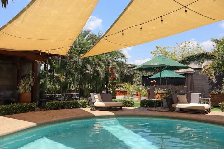 Pool 15 of 20