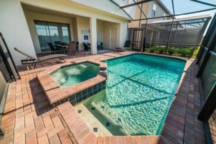 Pool 29 of 32
