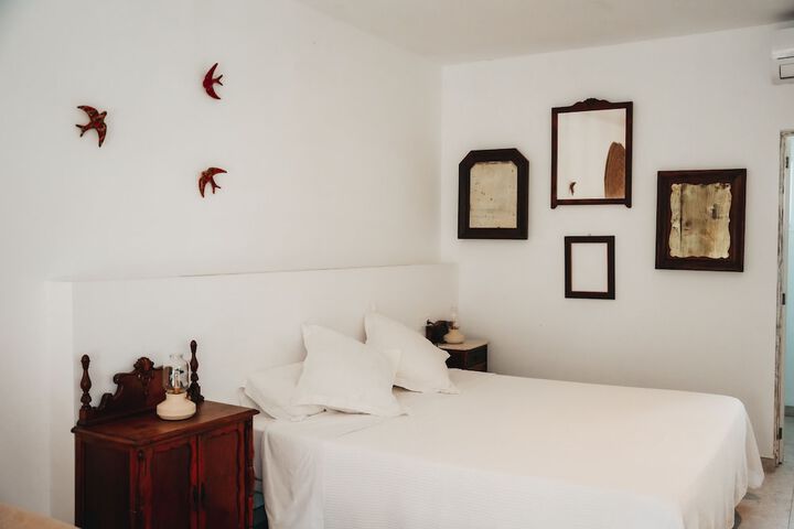 Room 13 of 65