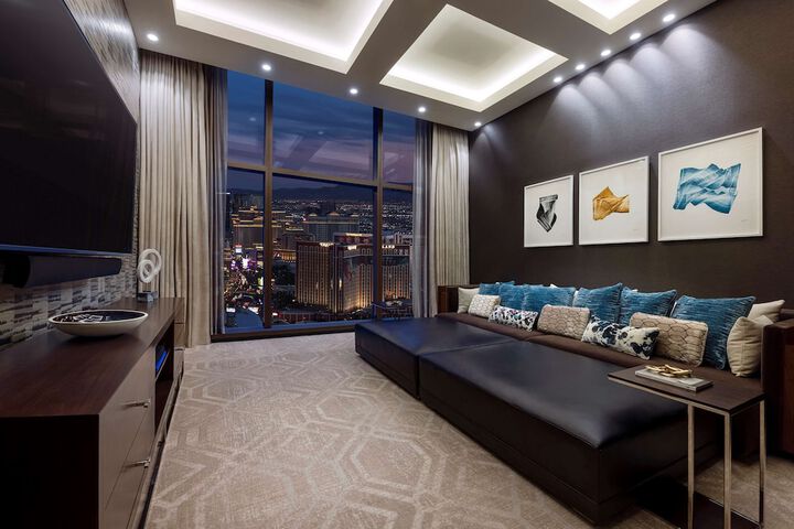 Room 54 of 153