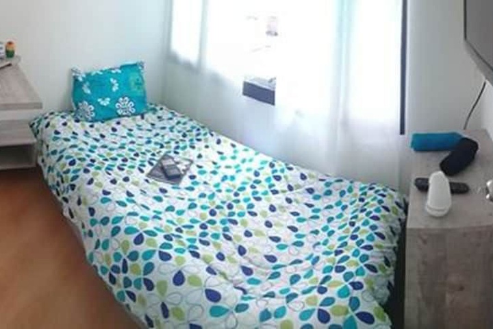 Room 2 of 7