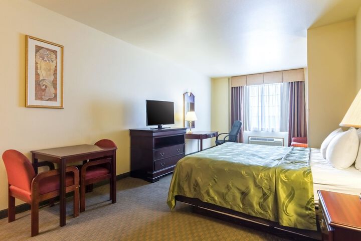 Room 22 of 48