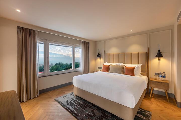 Room 27 of 42