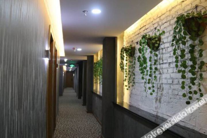 Hotel Interior 8 of 21