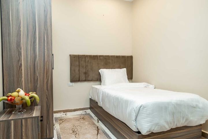 Room 46 of 109