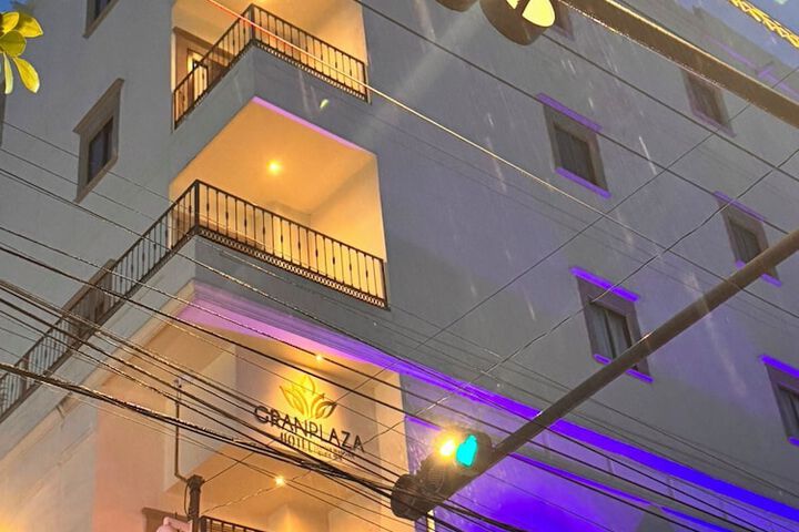 Hotel Entry