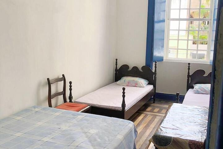 Room 12 of 19