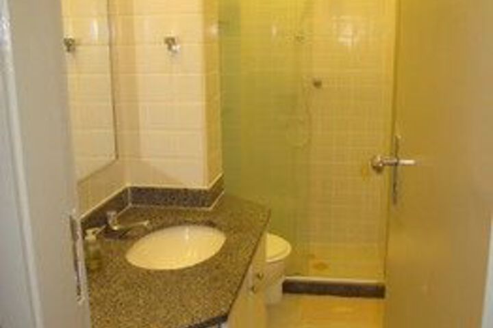 Room 5 of 20