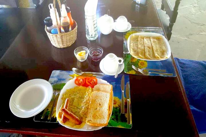 Breakfast/Coffee Service 33 of 43