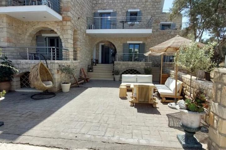 Terrace/Patio 29 of 38
