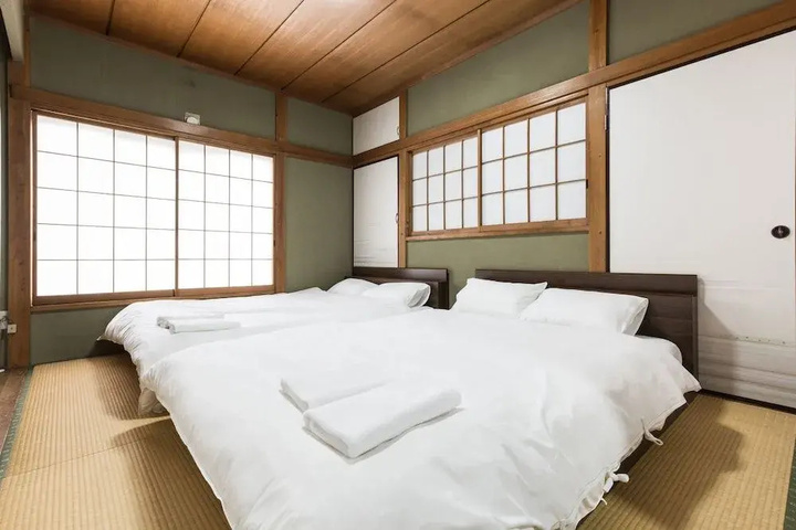 Higashimukoujima A