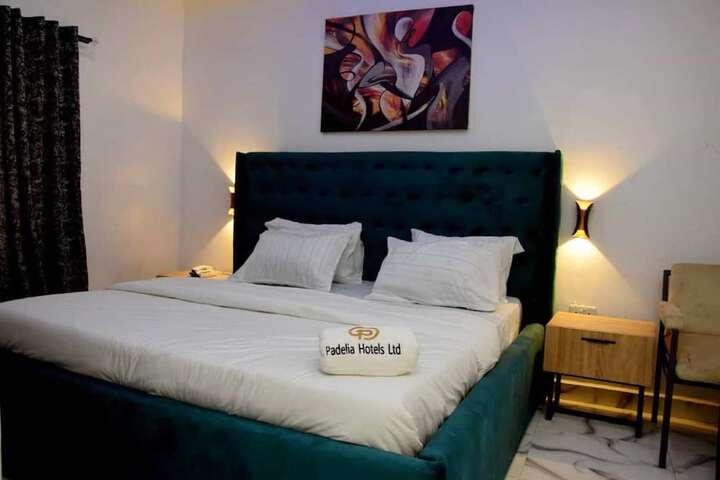 Room 7 of 43