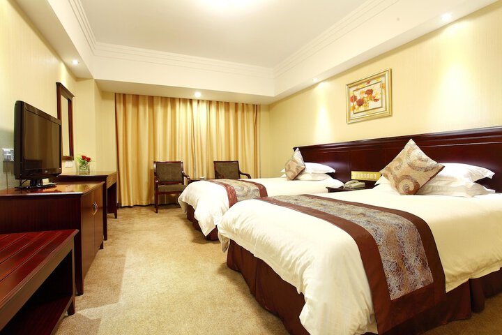 Room 7 of 36
