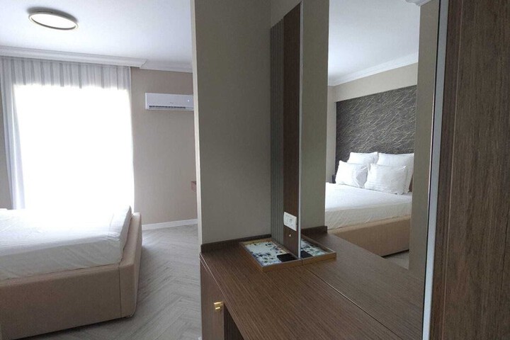 Room 18 of 30