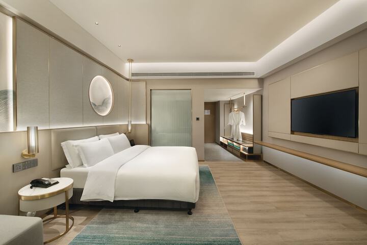 Room 20 of 81